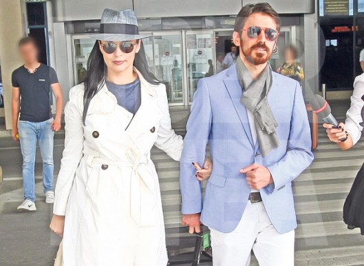 02-03-andreea-marin_turc_de-brat_01_8bef84ddd6_wk