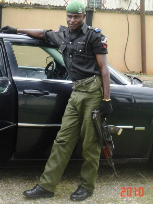 5- Garda de corp pe loc repaus