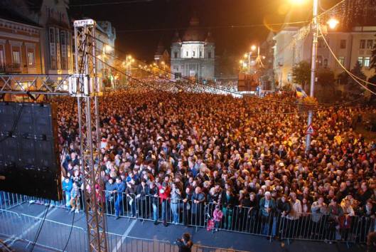 74535_1283032685169691_99118207_n