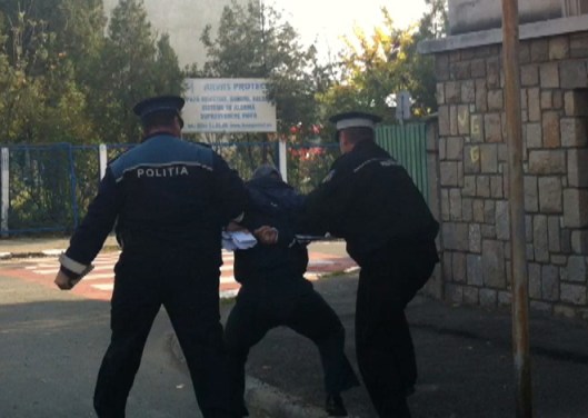 evacurea-executare-silita-ploiesti-piraeus-bank