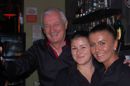 1472813_466468400130223_1946894515_n