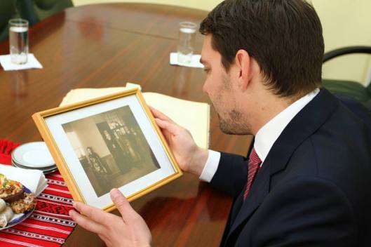 10252081_699981896721443_4559293693121422638_n