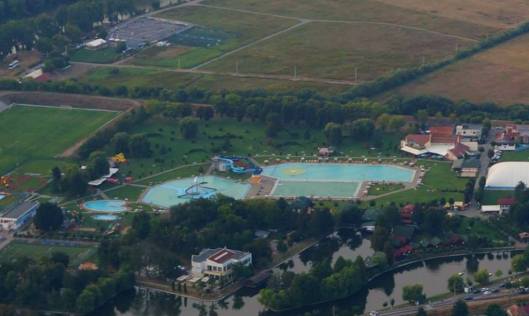 10245482_681533395216124_2868409086904851712_n