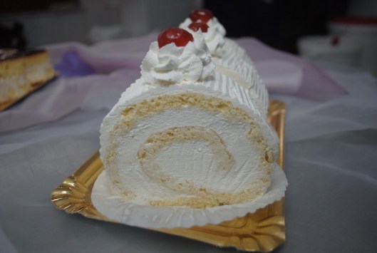 rulada cu frisca.JPG