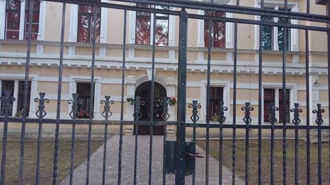 Liceul Romano-Catolic poartă semnele unui bun gospodar.jpg